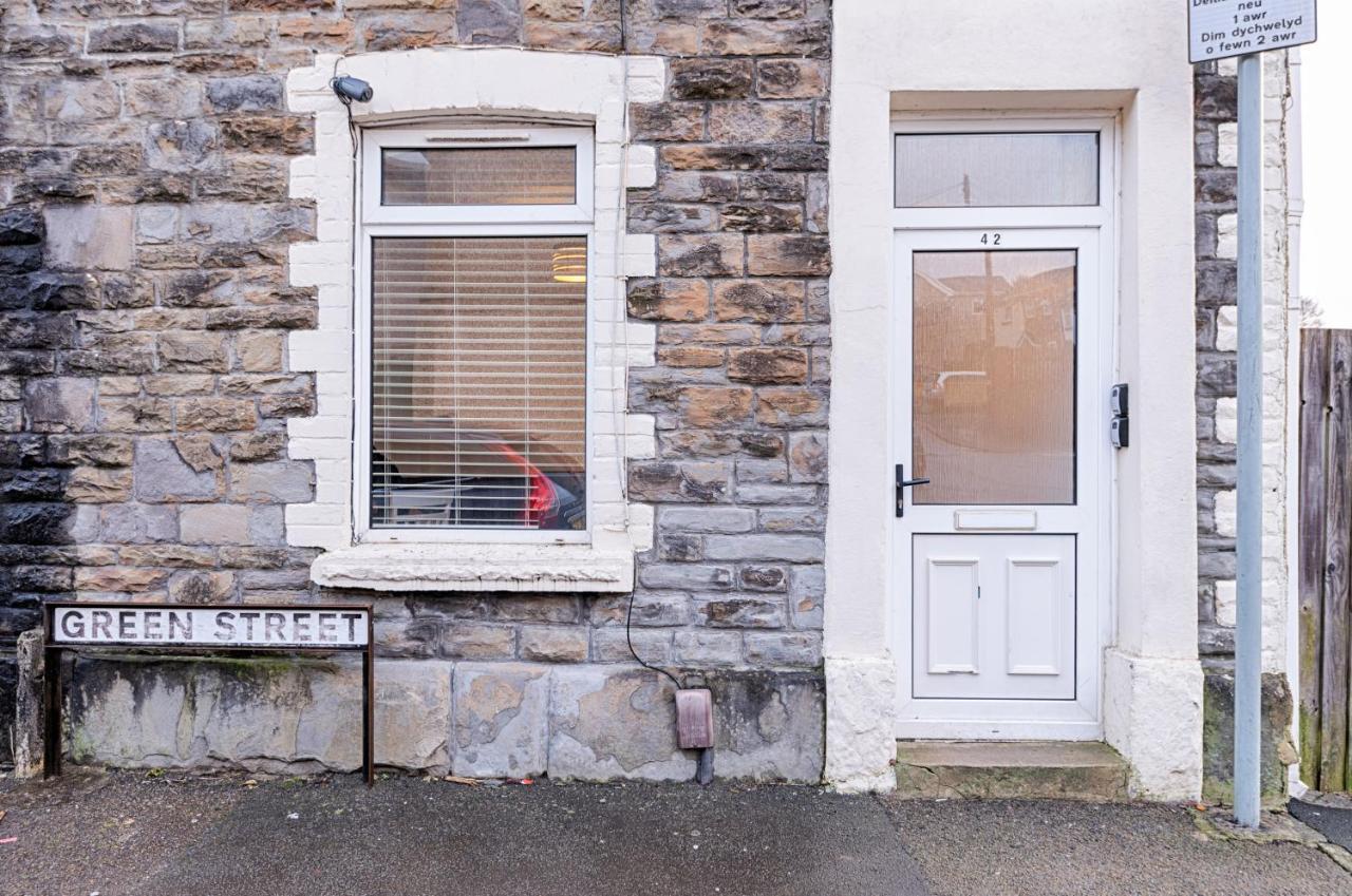 Parking, Tv In Every Bedroom! Swansea Exterior foto